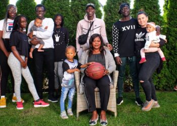 dennis schröder eltern